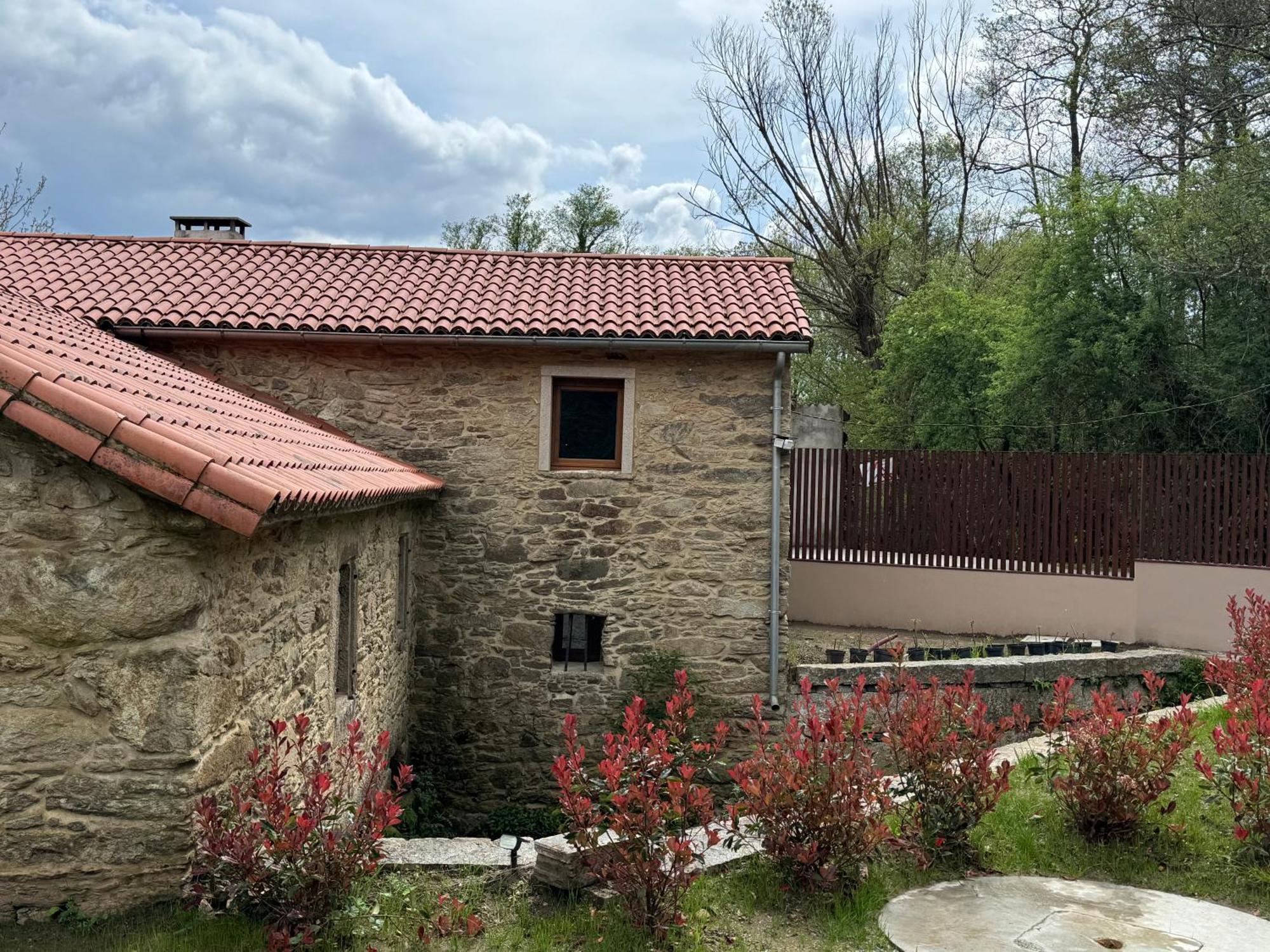 Luar Do Sarela & Suites Conjo Kültér fotó